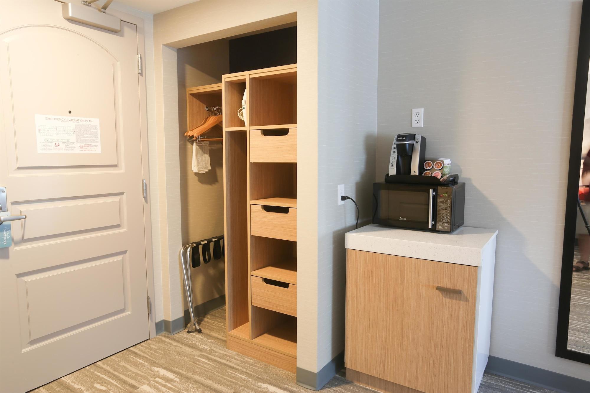 Home2 Suites By Hilton Bordentown Eksteriør billede
